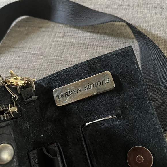 Tarryn Simone Genuine Leather and Snakeskin Crossbody Wallet bag - Picture 4 of 8